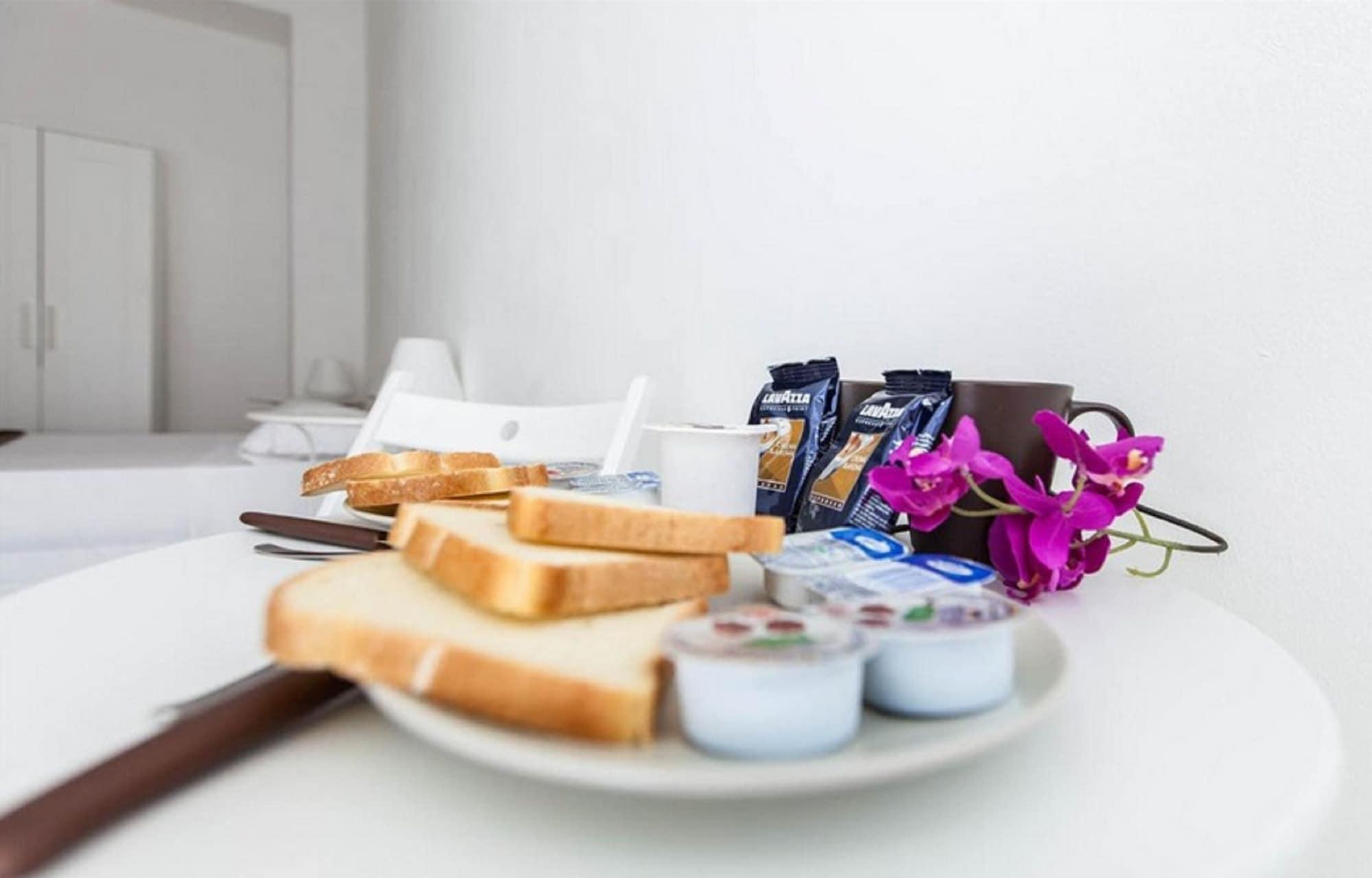 Al Colosseo 8 Couette-café 3*